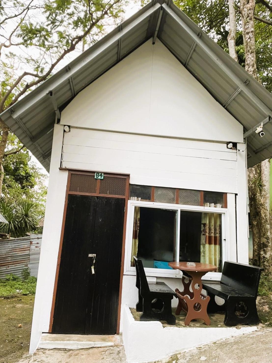 Tuk Tuk Guesthouse Ко Чанг Екстериор снимка