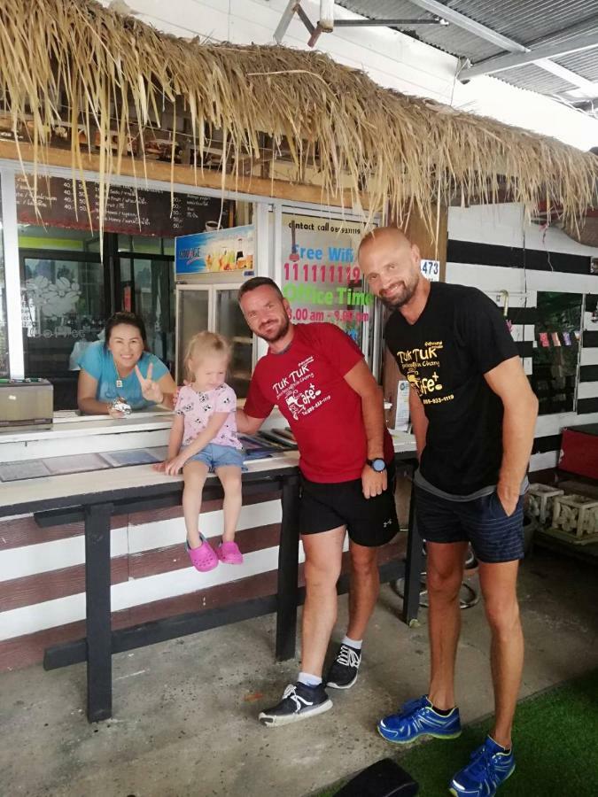 Tuk Tuk Guesthouse Ко Чанг Екстериор снимка